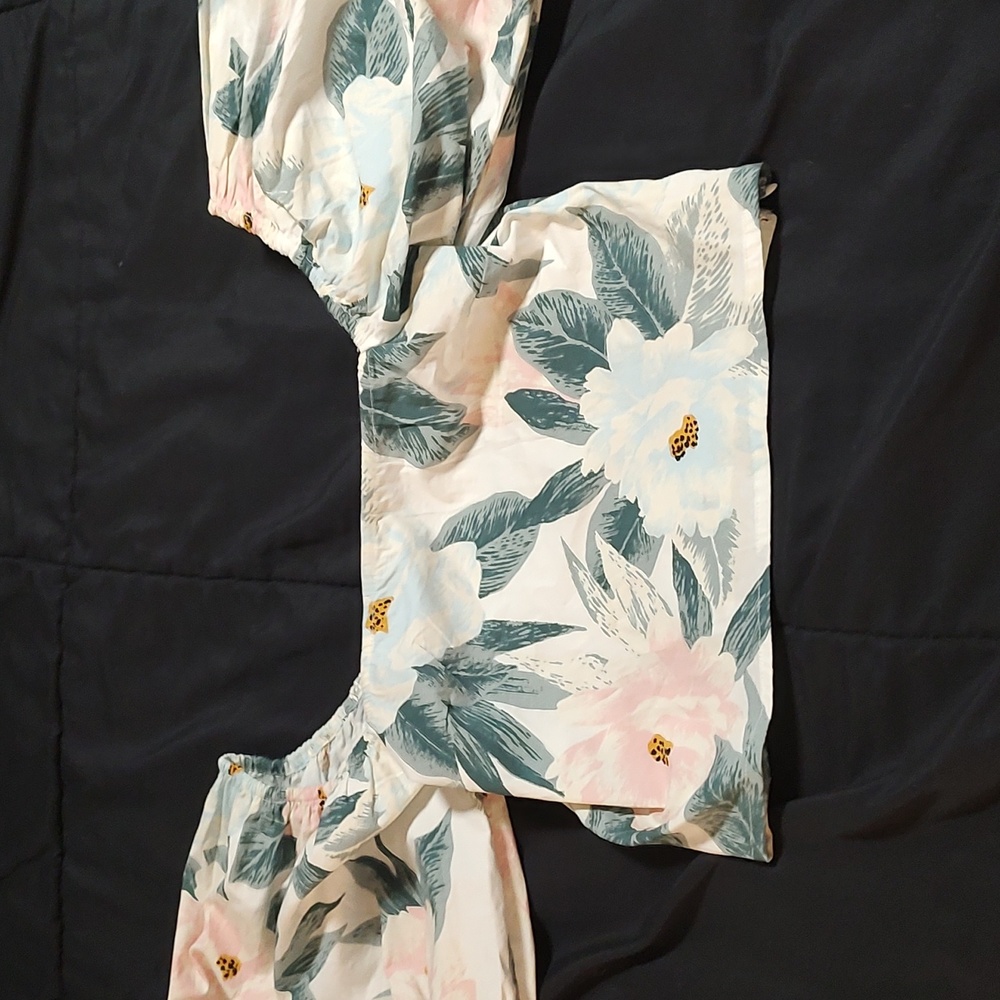 Billabong x The Salty Blonde cropped floral top